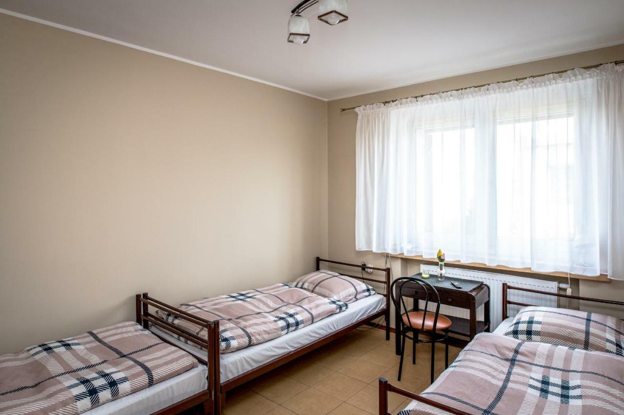 Pokoje Goscinne Arkadia Września Exterior foto